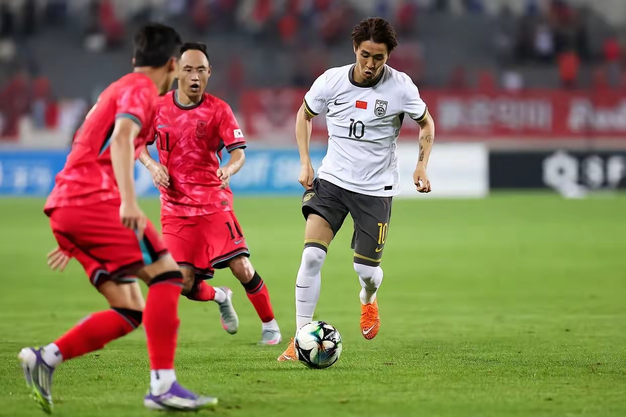 九游官网-国内球队在国际赛事中连续失利，团队压力巨大的简单介绍